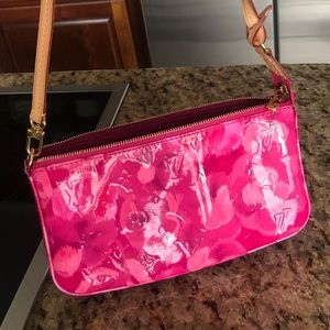 Louis Vuitton Pouchette
